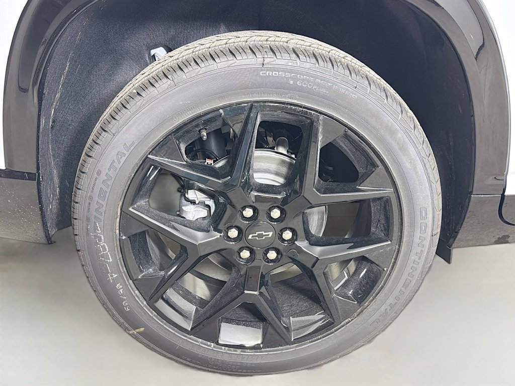 New 2026 Chevrolet Traverse RS w/ LPO, Floor Liner Package AWD/4WD image 29