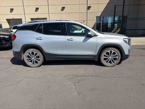 Used 2020 GMC Terrain SLT w/ Preferred Package image 7