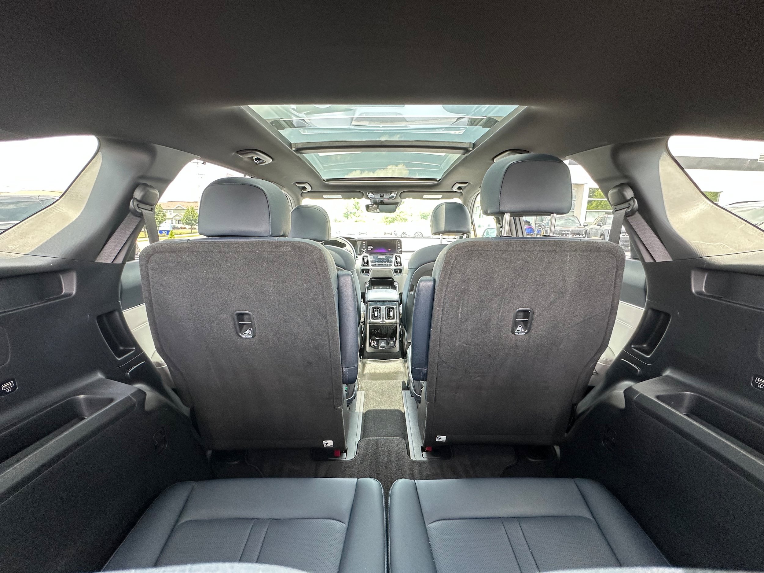 Used 2023 Kia Sorento SX Prestige w/ Panoramic Sunroof Package AWD/4WD image 11