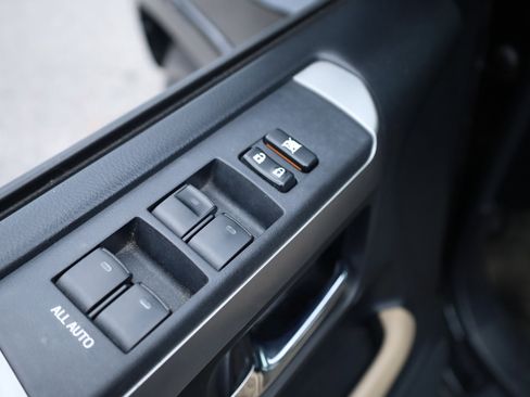 Used 2016 Toyota 4Runner SR5 Premium image 26