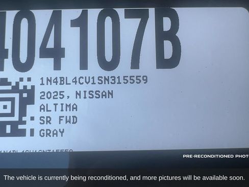 Used 2025 Nissan Altima 2.5 SR FWD image 19