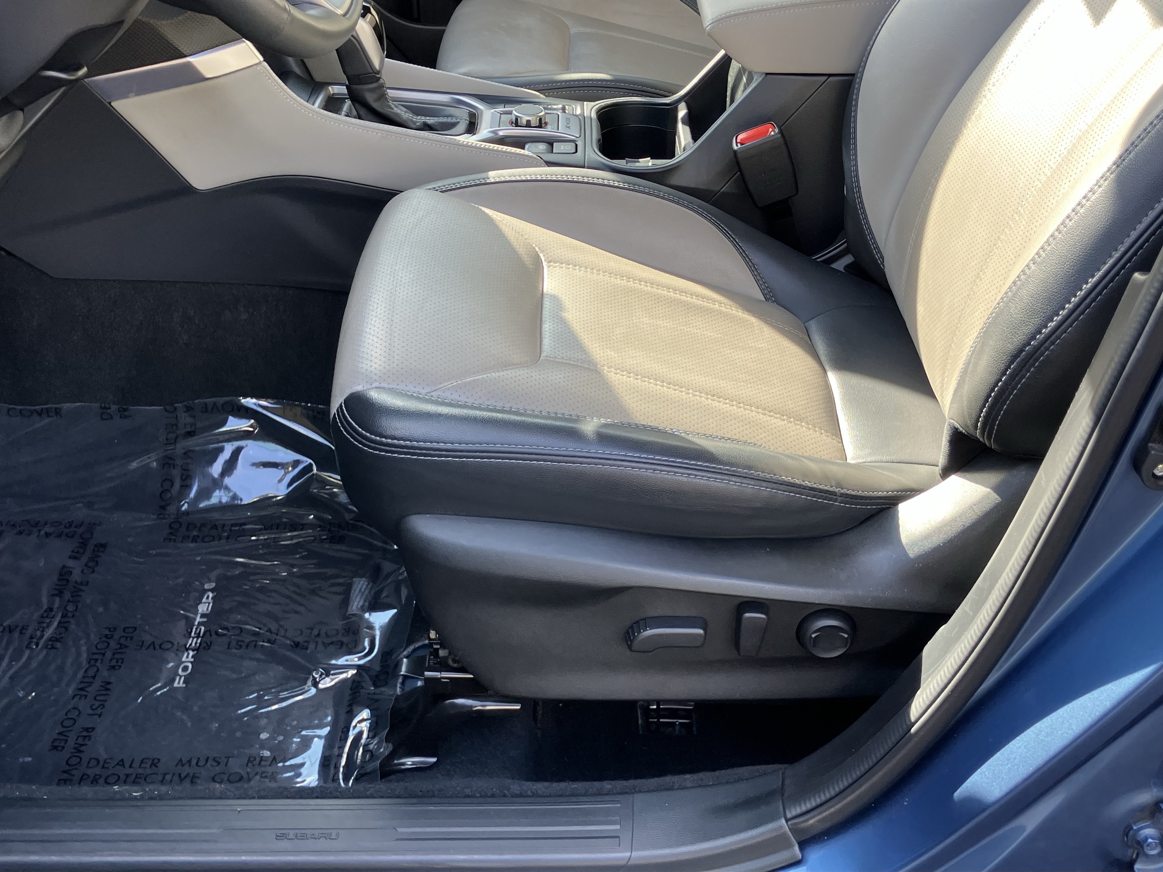 Used 2022 Subaru Forester Limited AWD/4WD image 17