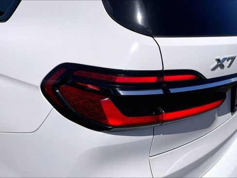Certified 2023 BMW X7 xDrive40i w/ M Sport Package image 27