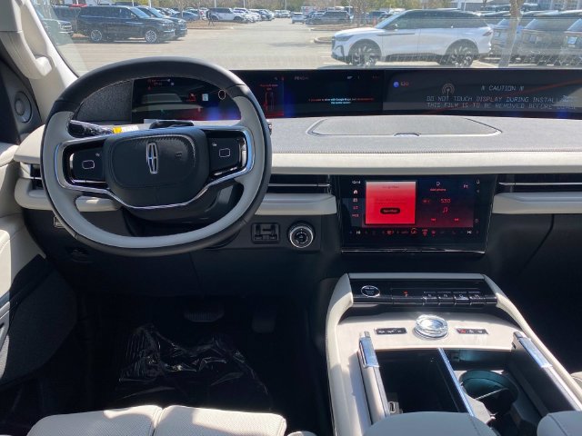 New 2026 Lincoln Navigator Reserve AWD/4WD image 6