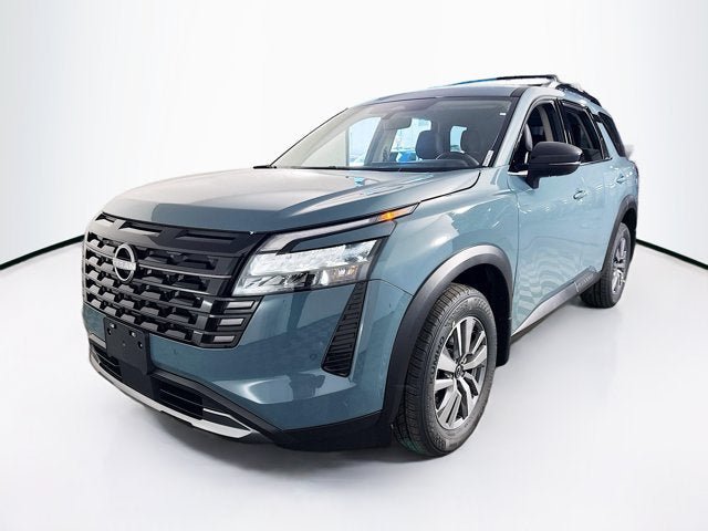 New 2026 Nissan Pathfinder SL AWD/4WD image 1