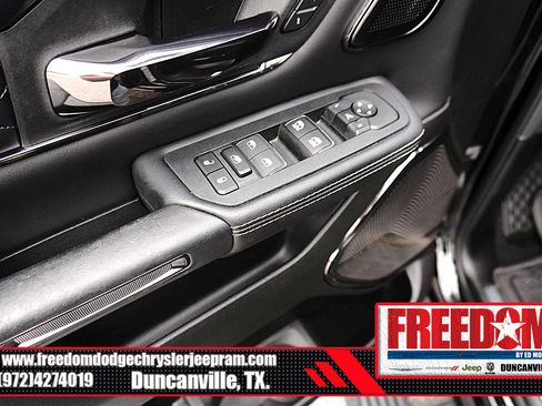 Used 2025 RAM 1500 Limited AWD/4WD image 37
