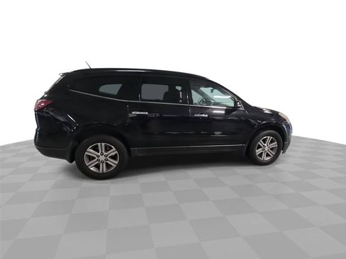 Used 2017 Chevrolet Traverse LT FWD image 9
