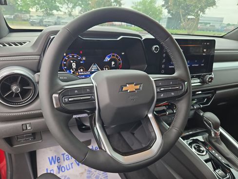 Used 2024 Chevrolet Colorado LT w/ LT Convenience Package III AWD/4WD image 30