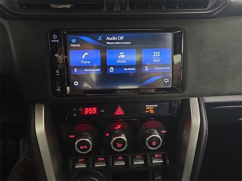 Used 2020 Toyota 86 image 12