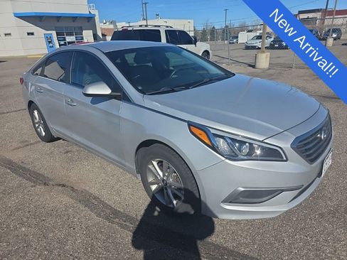 Used 2017 Hyundai Sonata SE w/ Cargo Package image 1