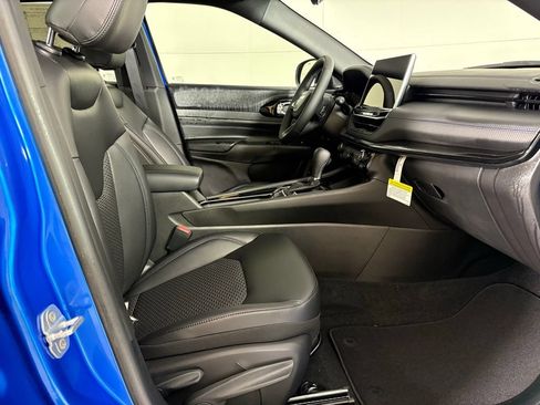 New 2026 Jeep Compass Latitude AWD/4WD image 10