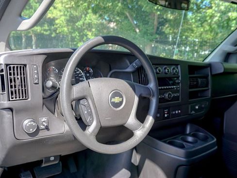 Used 2017 Chevrolet Express 3500 LT w/ LT Preferred Equipment Group RWD image 66