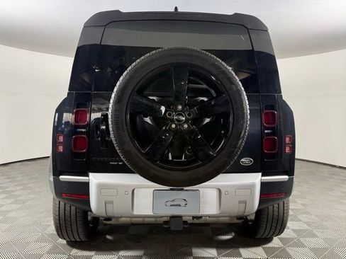 Used 2020 Land Rover Defender 110 SE image 7