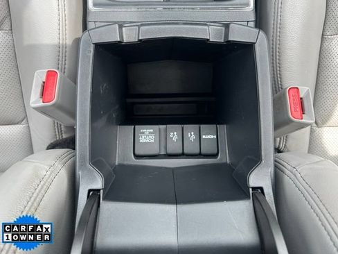 Used 2016 Honda CR-V Touring image 31