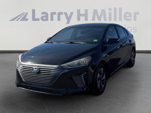 Used 2018 Hyundai Ioniq SEL image 1