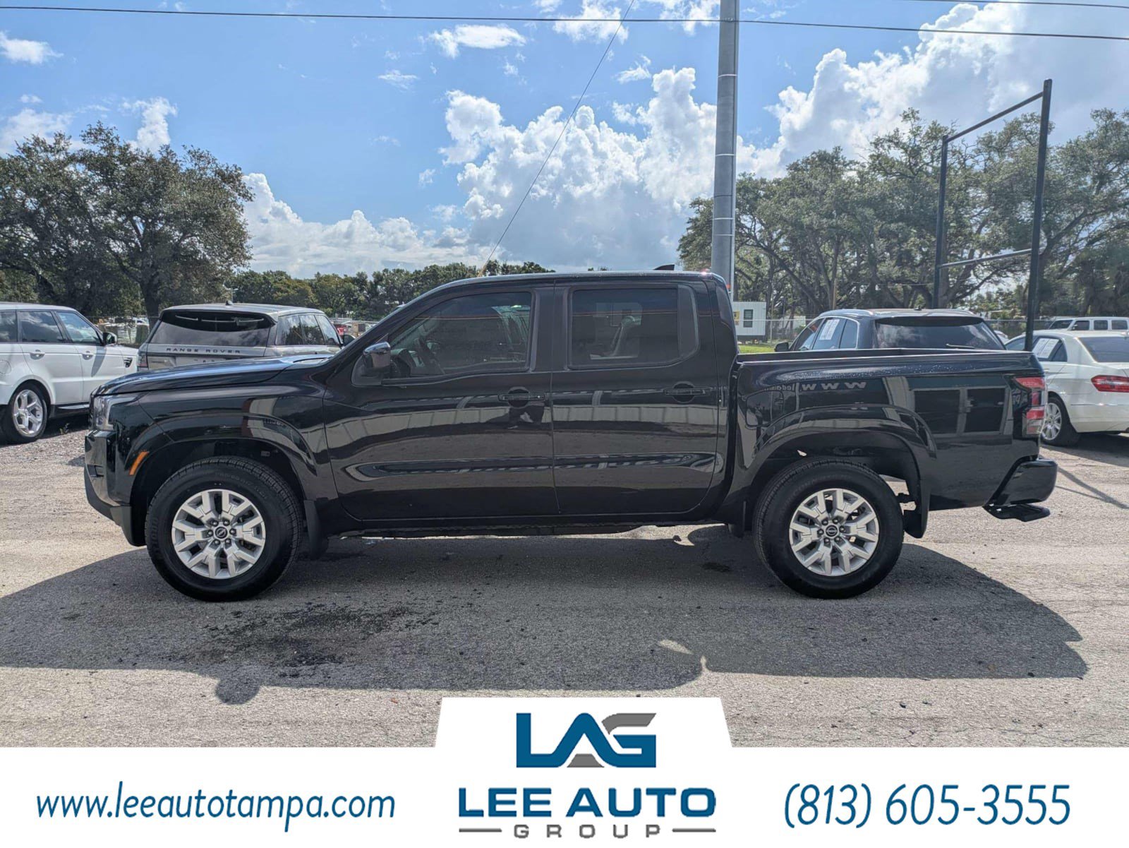 Used 2022 Nissan Frontier SV w/ Technology Package AWD/4WD image 6