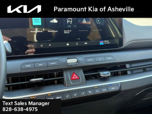 New 2025 Kia K4 LXS image 11