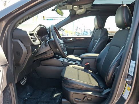 Certified 2023 Ford Escape ST-Line w/ Tech Pack #1 AWD/4WD image 14