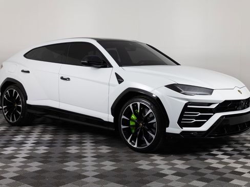 Used 2021 Lamborghini Urus AWD/4WD image 11
