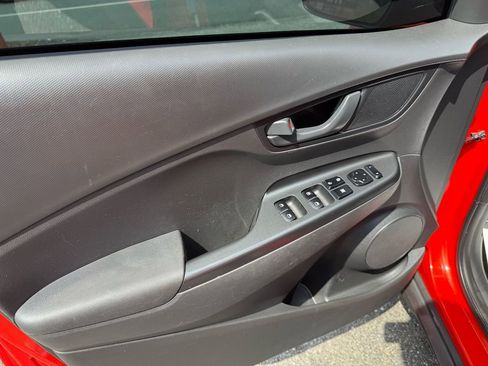 Used 2020 Hyundai Kona SE image 41