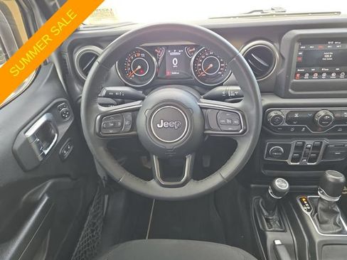 Used 2023 Jeep Gladiator Sport AWD/4WD image 10