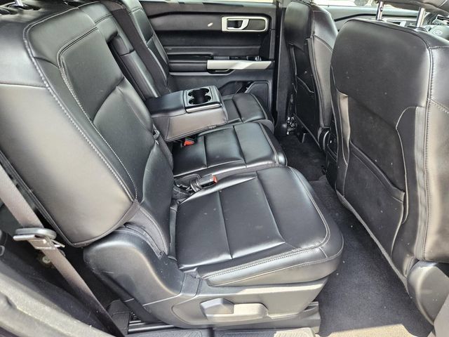 Used 2023 Ford Explorer XLT w/ Equipment Group 202A RWD image 19