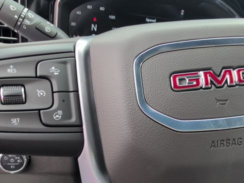 New 2025 GMC Sierra 2500 SLT w/ SLT Convenience Package image 21