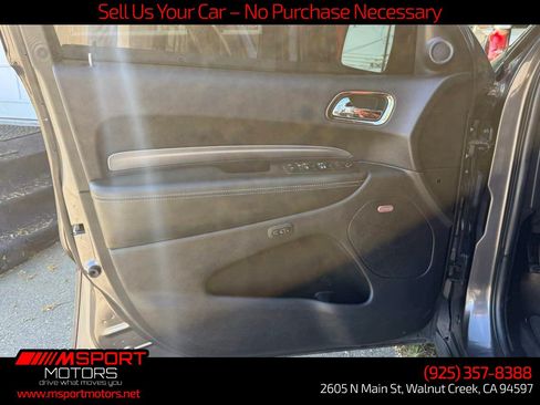 Used 2018 Dodge Durango SRT w/ Technology Group AWD/4WD image 30