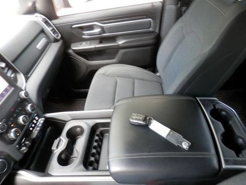 Used 2022 RAM 1500 Big Horn AWD/4WD image 25