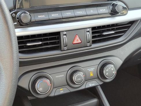 Used 2023 Kia Forte LXS image 18