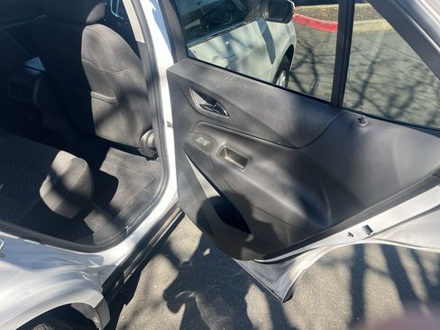 Used 2022 Chevrolet Equinox LT image 34