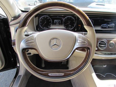 Used 2014 Mercedes-Benz S 550 Sedan w/ Sport Package Plus One image 11