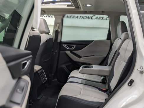 Used 2023 Subaru Forester Premium image 9