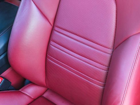 Used 2021 Porsche Cayenne Coupe image 23