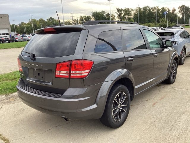 Used 2018 Dodge Journey SE w/ Connectivity Group FWD image 11