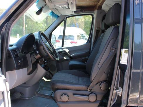 Used 2012 Mercedes-Benz Sprinter 2500 image 12