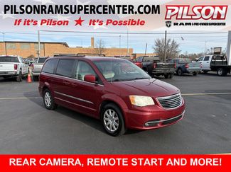 Used 2013 Chrysler Town & Country Touring video 1