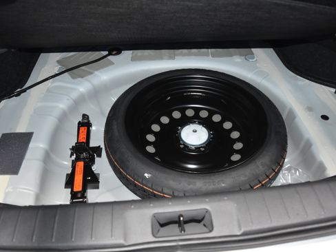 New 2025 Nissan Sentra SR w/ SR Premium Package image 22