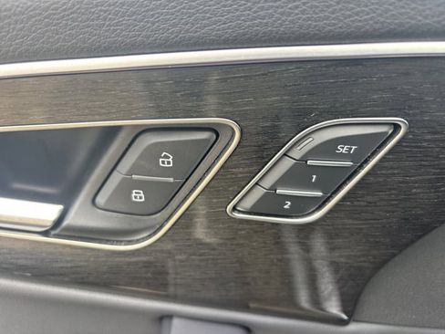 Used 2025 Audi Q7 3.0T Premium Plus image 23