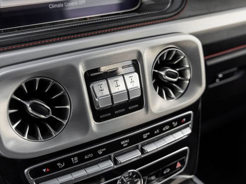 Used 2021 Mercedes-Benz G 63 AMG 4MATIC image 32