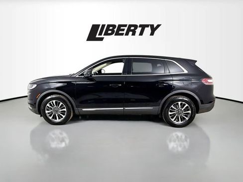 Used 2023 Lincoln Nautilus Reserve image 4