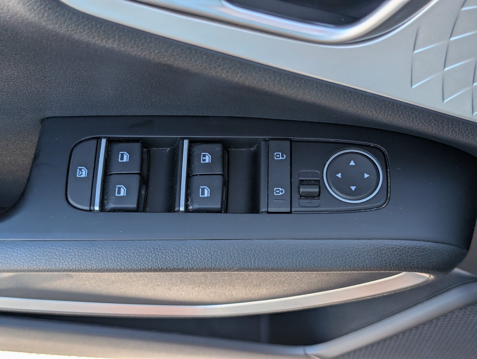 Used 2023 Kia Soul LX FWD image 16