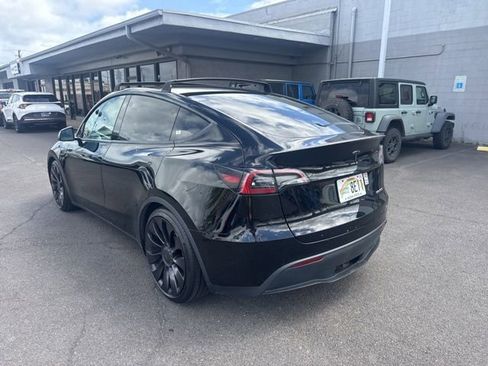 Used 2023 Tesla Model Y Performance AWD/4WD image 3