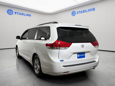 Used 2013 Toyota Sienna LE FWD image 6