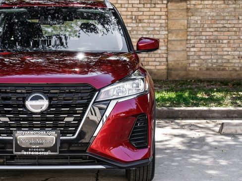 Used 2024 Nissan Kicks SV image 57