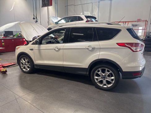 Used 2015 Ford Escape Titanium image 16