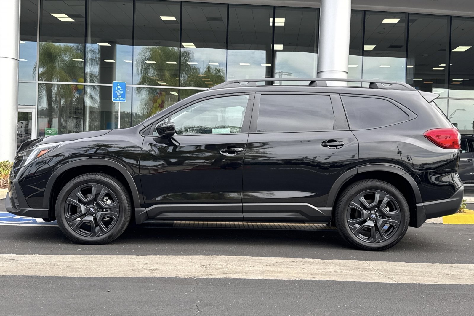 Certified 2026 Subaru Ascent Bronze Edition w/ Onyx Package AWD/4WD image 7