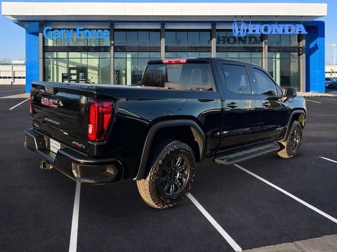Used 2024 GMC Sierra 1500 AT4X image 2