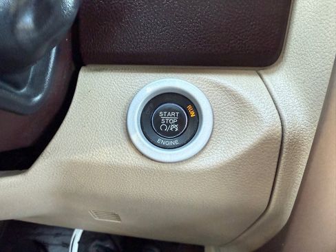 Used 2013 RAM 2500 Longhorn image 35