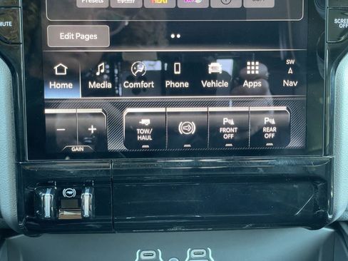 New 2026 RAM 3500 Laramie AWD/4WD image 25